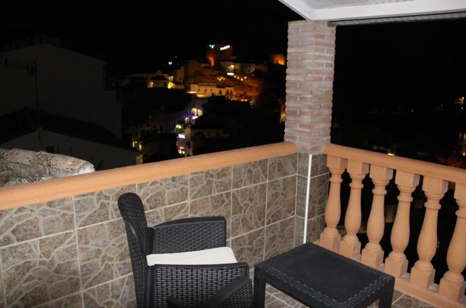 Atico De La Miel Lägenhet Setenil De Las Bodegas Exteriör bild
